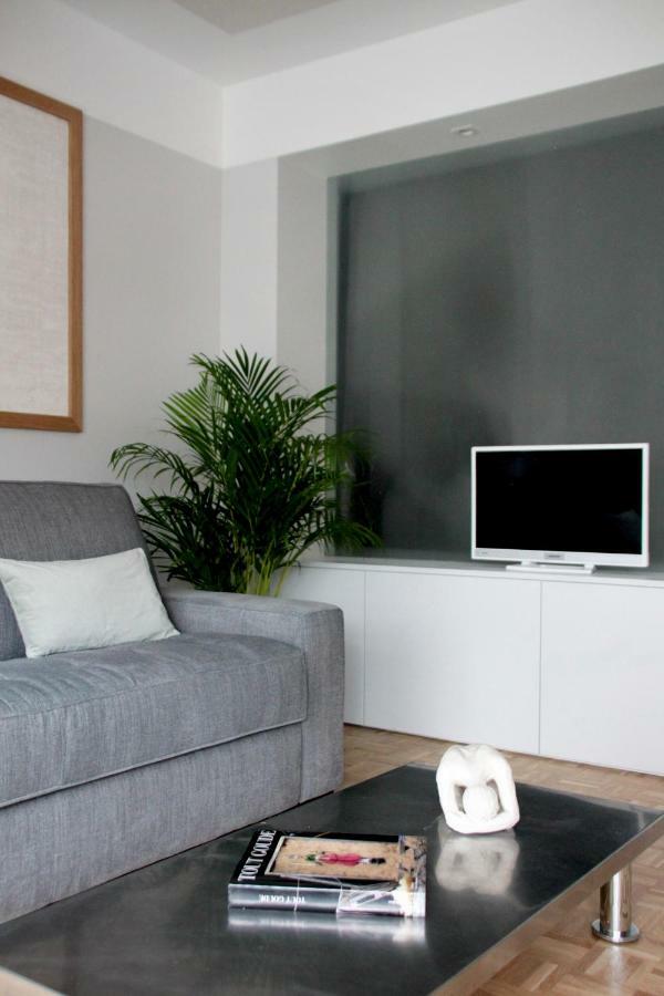 Joie Paris Tour Eiffel Apartment ภายนอก รูปภาพ